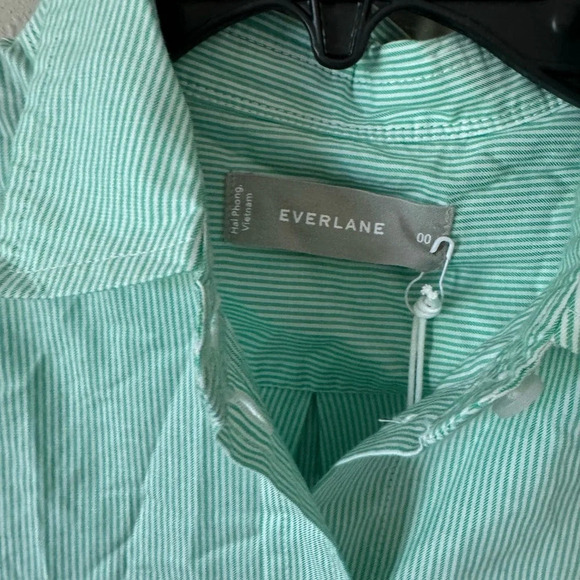 Everlane Silky Cotton Button Down Small - Picture 3 of 6